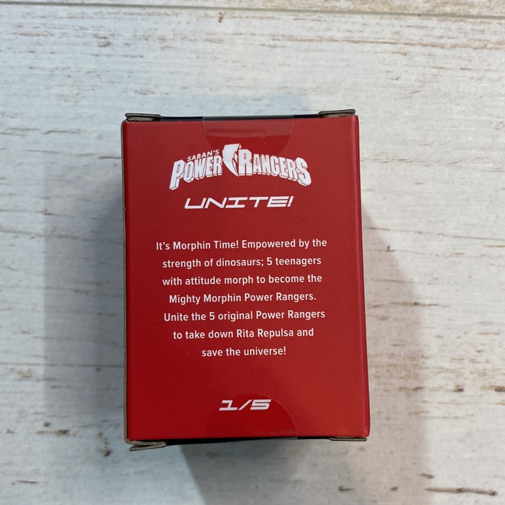 Loot Crate Exclusive Power Rangers Mini Figure Red - Picture 3 of 8